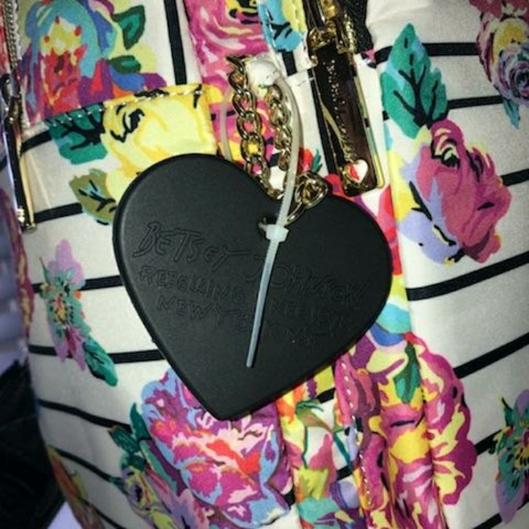 NWT Betsey Johnson bag - Picture 2 of 4